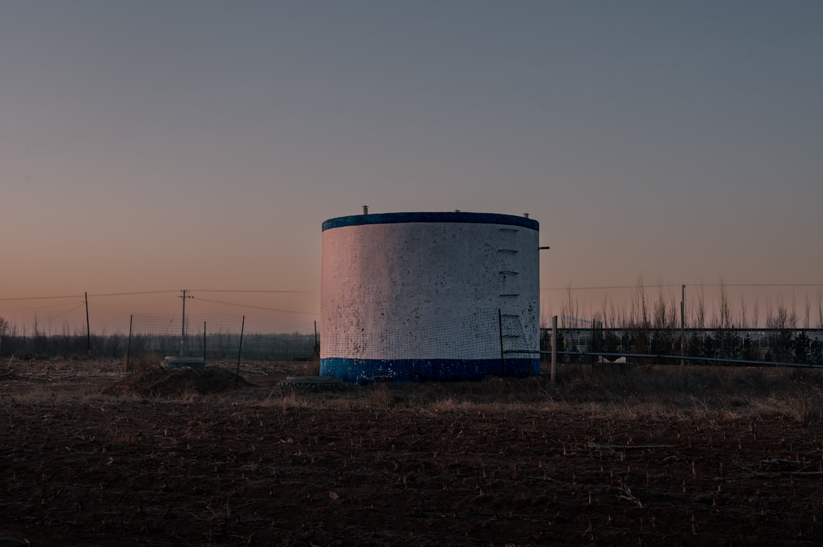 A backup water storage tank